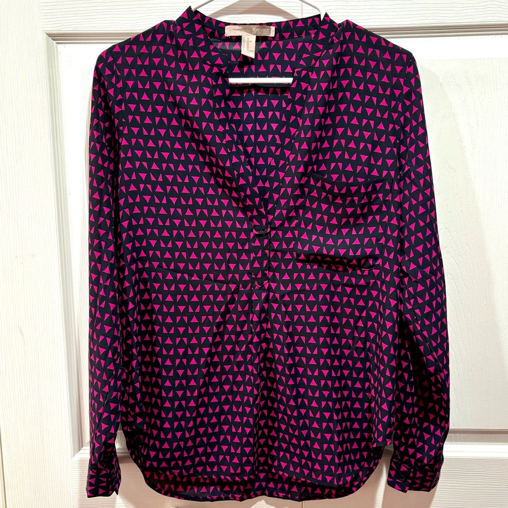 FOREVER 21 Women's Long Sleeve V-Neck Triangle Print Blouse - pink, size XS